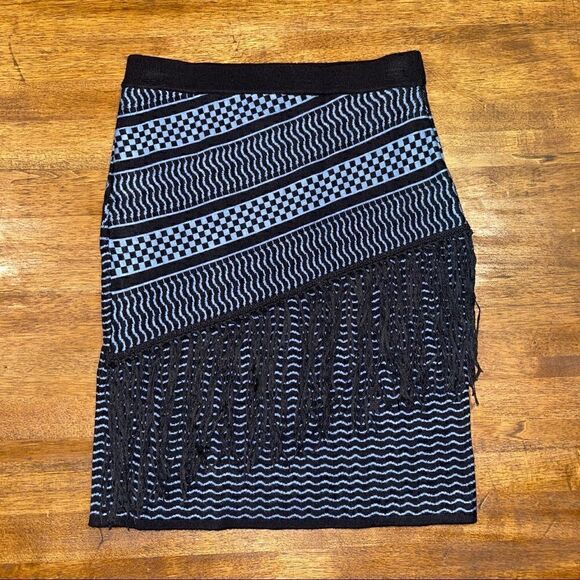 NWT Romeo & Juliet Couture Mini Skirt - Picture 1 of 4